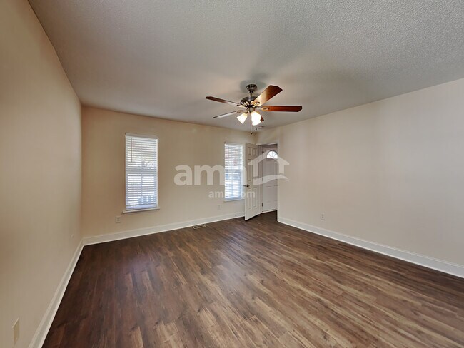 Building Photo - 2601 Mortise Ct