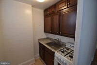 Building Photo - 1121 Arlington Blvd