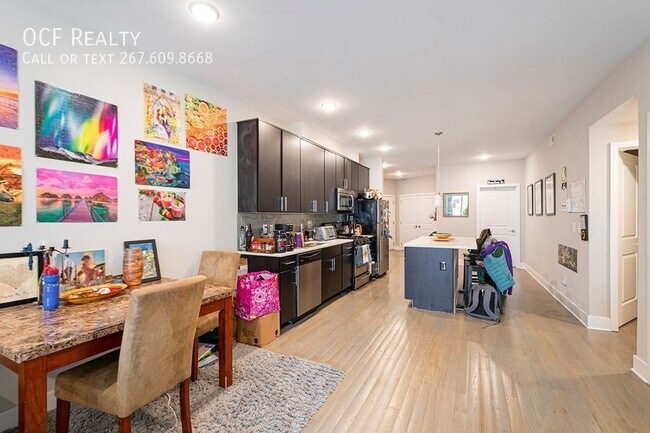 Primary Photo - Graduate Hospital Three Bed Apartment