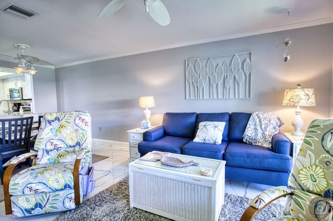 Building Photo - Seasonal Short-Term 2-Bedroom 2-Bath 2nd Floor Condo Located at Mission Lakes!