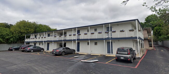 Building Photo - Lovely 1 bedroom 1 bath Apartment in  Balcones Heights