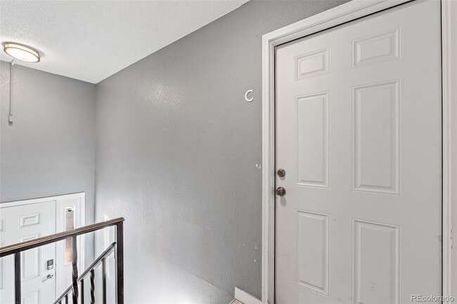 Building Photo - 3445 Cochran Dr