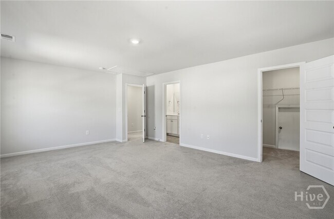 Building Photo - 145 Binscombe Ln