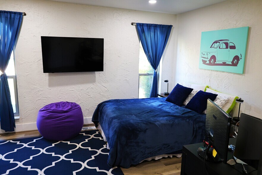 Building Photo - 8413 Tiffany Dr