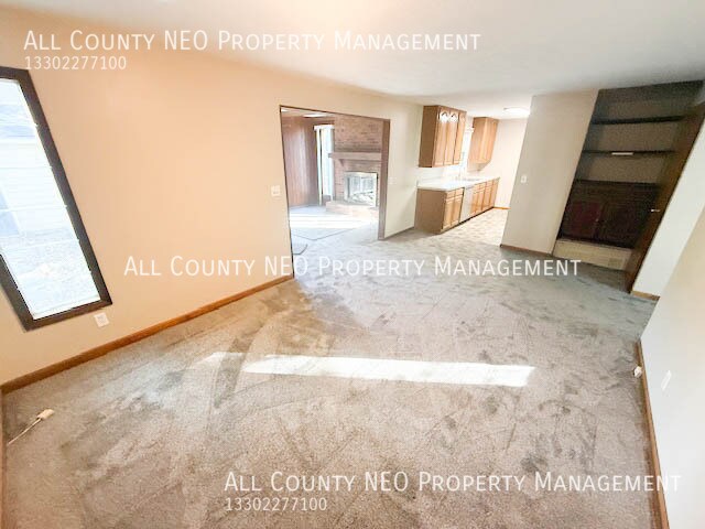 Building Photo - 2192 Hoch Dr