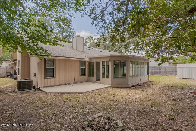 Building Photo - 3331 Ashridge Dr