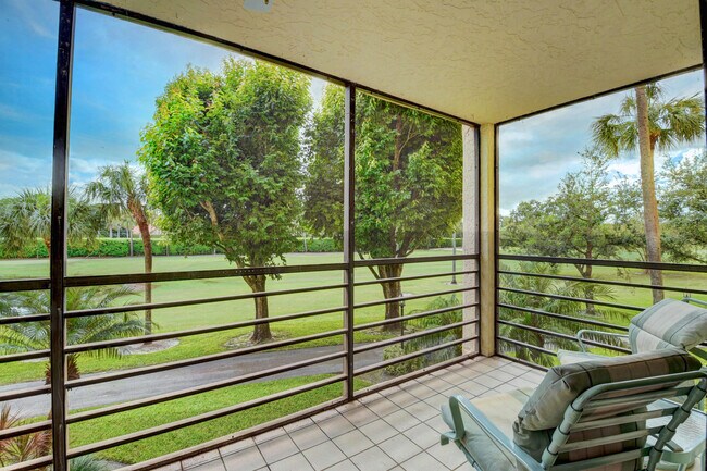 Building Photo - 7194 Promenade Dr