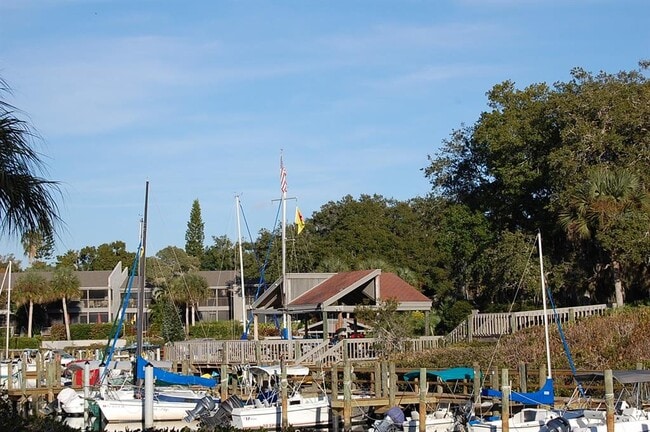 Building Photo - 1701 Pelican Cove Rd