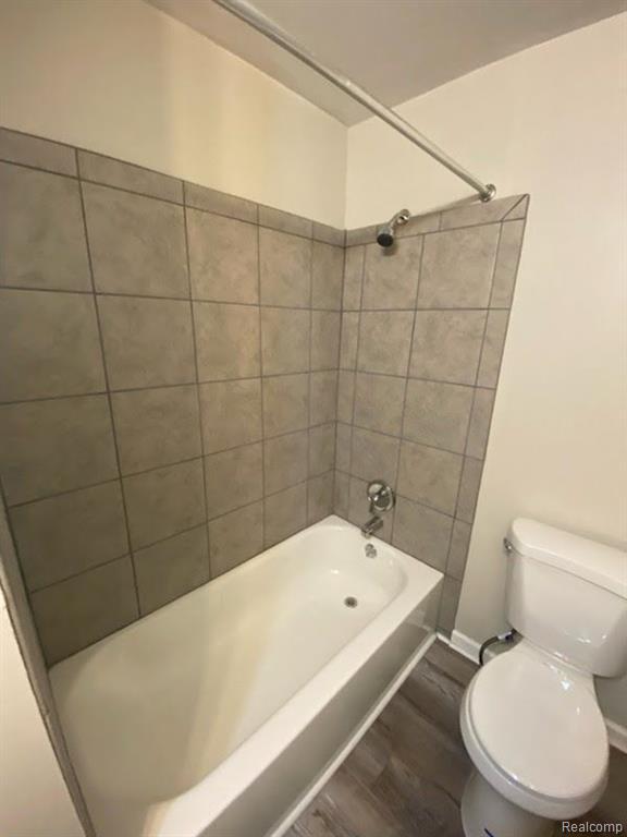 Building Photo - 23304 Harding Ave