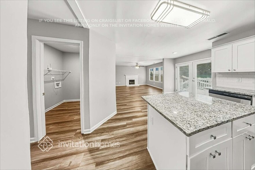 Building Photo - 8902 Fuschia Ct