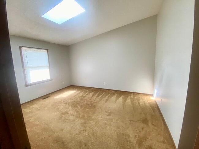 Building Photo - 1826 Kerrybrook Ct