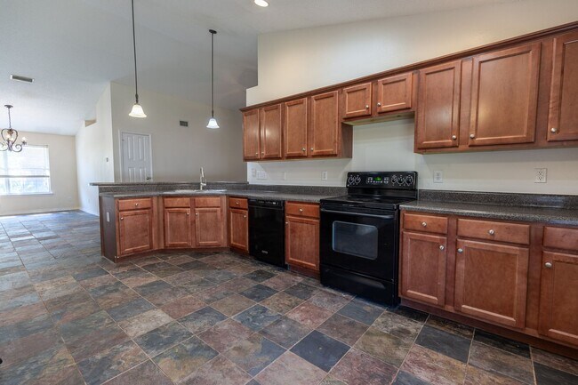 Building Photo - $1,850/month | 3 BD • 2 BA | No Pets