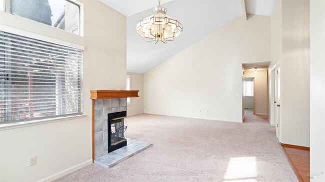 Building Photo - Super Cute with Lots to Offer!