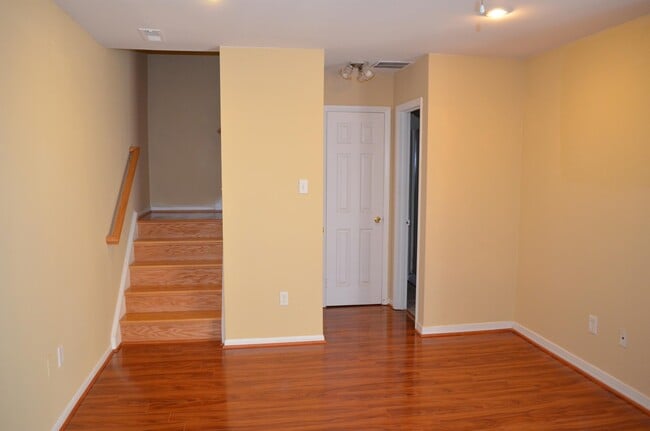 Building Photo - 3812 El Cerrito Pl