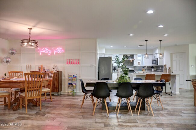 Building Photo - 7225 E Villa Way