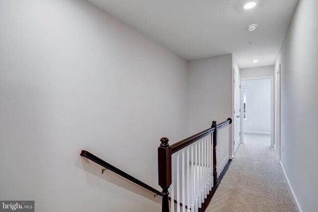 Building Photo - 721 Courier Ln