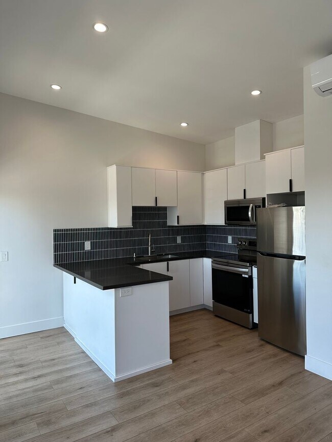 Building Photo - 2320 F St