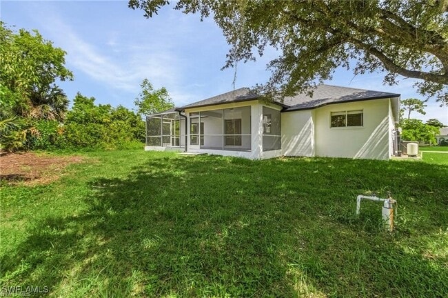Building Photo - 8184 Cypress Dr N