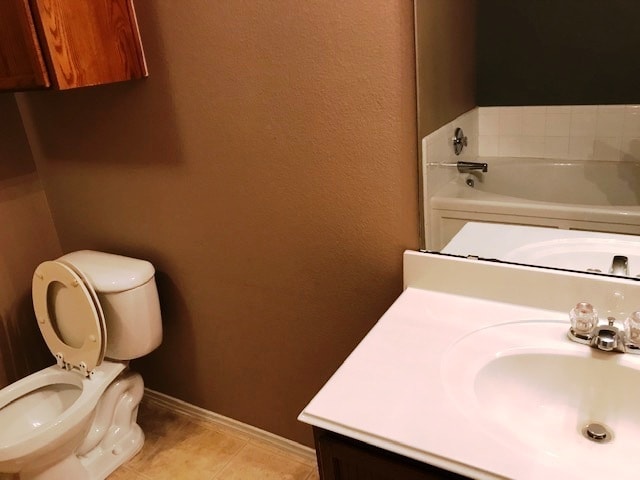 Building Photo - 2215 Sumac Dr