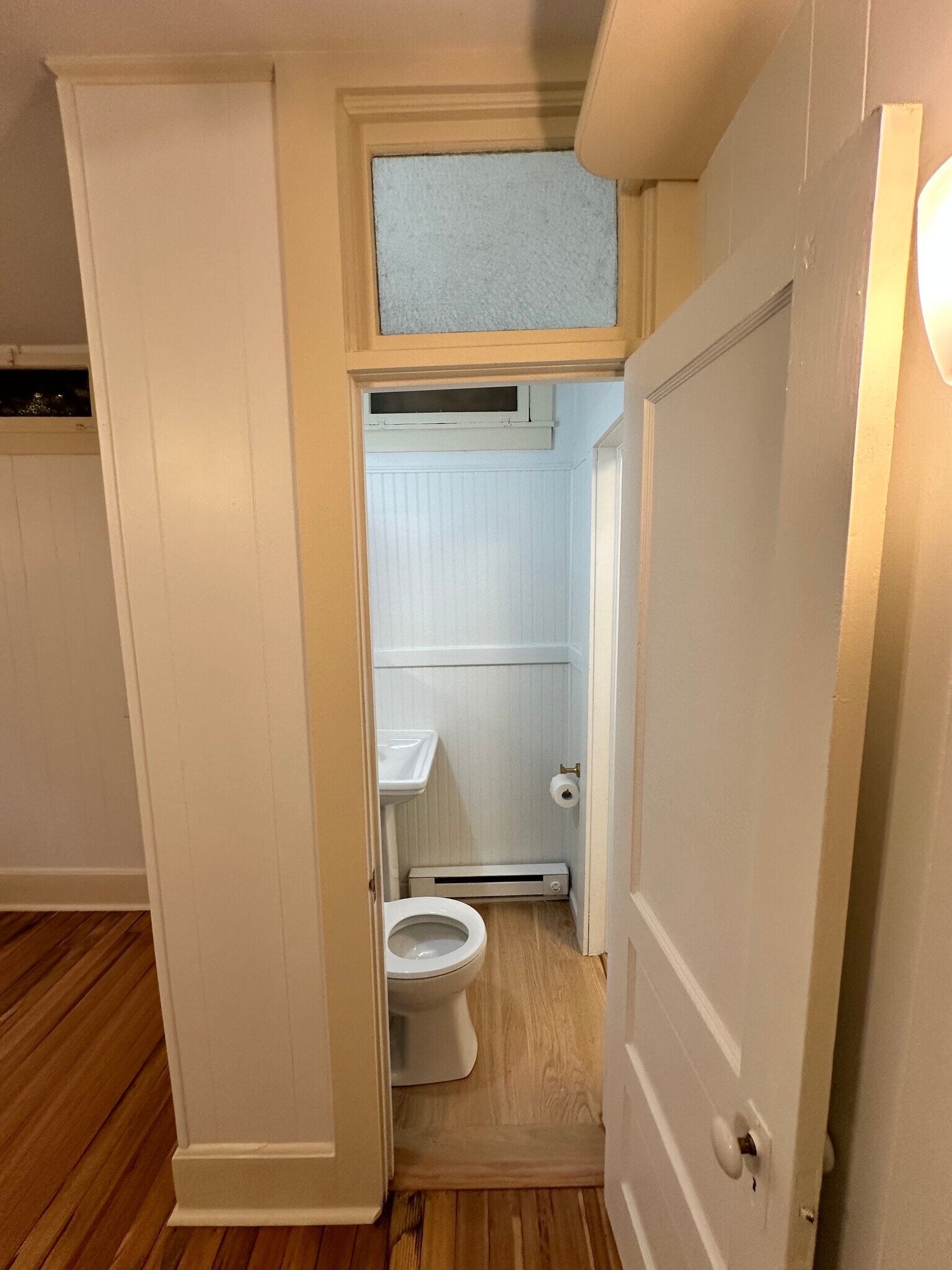 Building Photo - 537 Main St