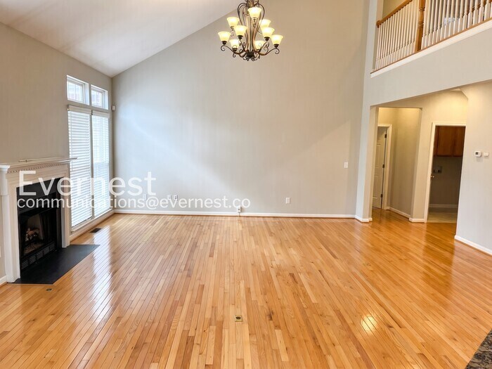 Building Photo - 743 Rolling Fork Dr