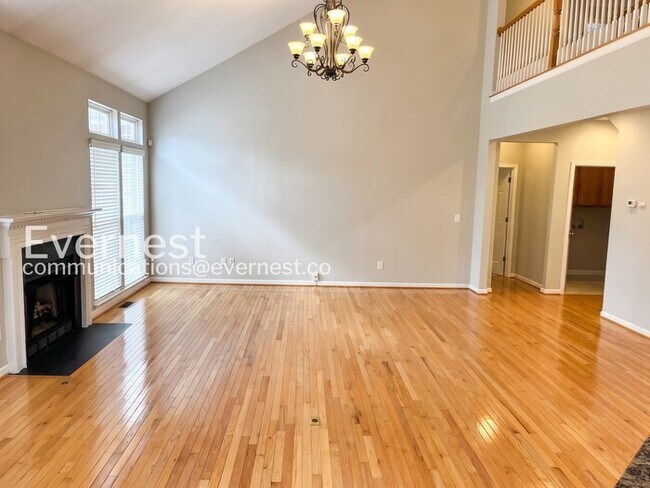 Building Photo - 743 Rolling Fork Dr