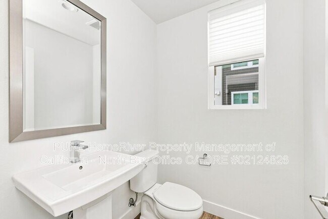 Building Photo - 295 Gambrel Cir