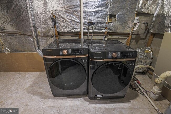 Building Photo - 13 Donn Ct