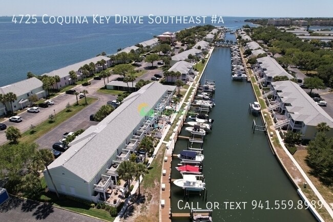 Building Photo - 4725 Coquina Key Dr SE