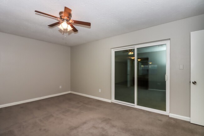Building Photo - 16310 Forest Bend Ave