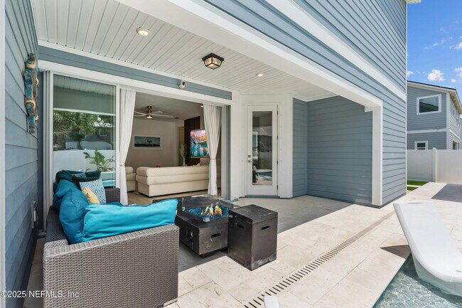 Building Photo - 127 Seaside Vis Ct