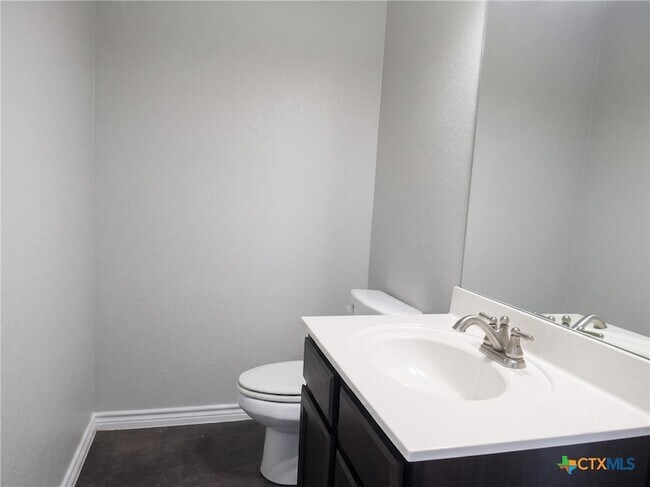 Building Photo - 1714 Risen Star Ln