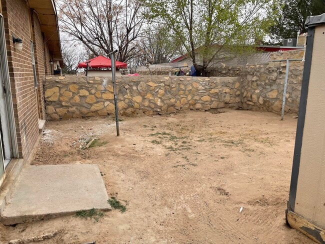 Building Photo - 8154 St Andrew Ln