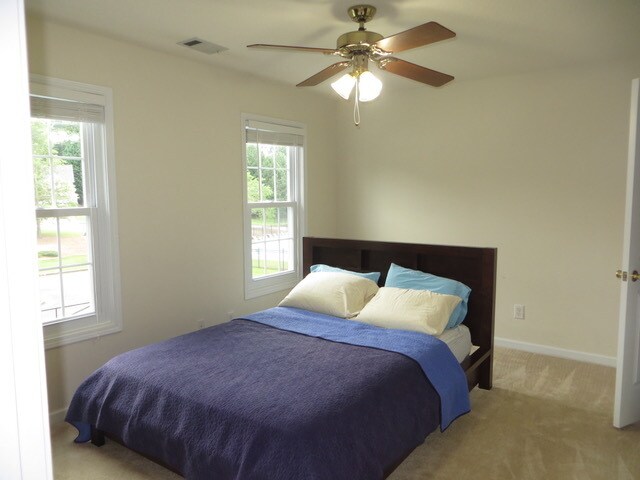 Building Photo - 4501 Forest View Ct SW