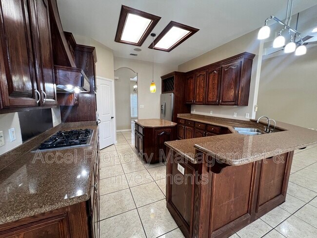 Building Photo - 1301 San Felipe Dr