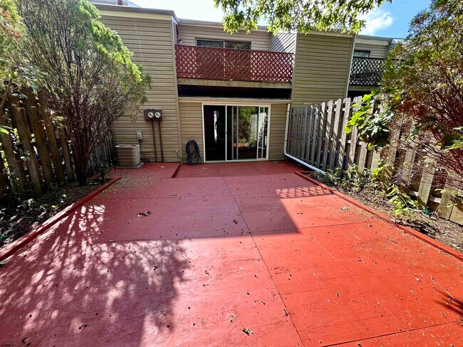 Building Photo - 6086 Hoover Dr