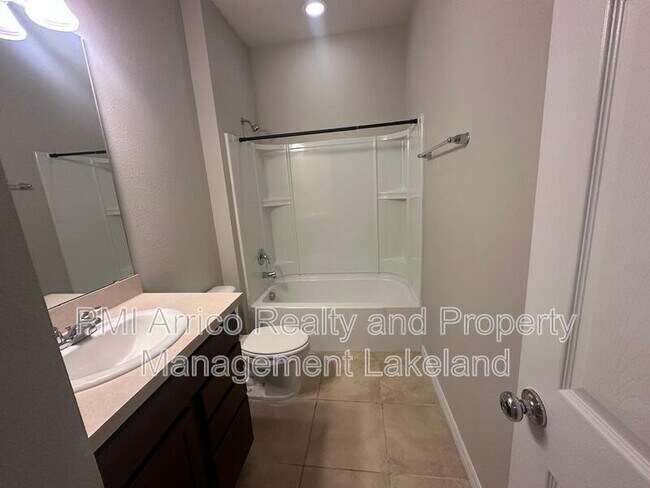 Building Photo - 8739 Micmac Ct