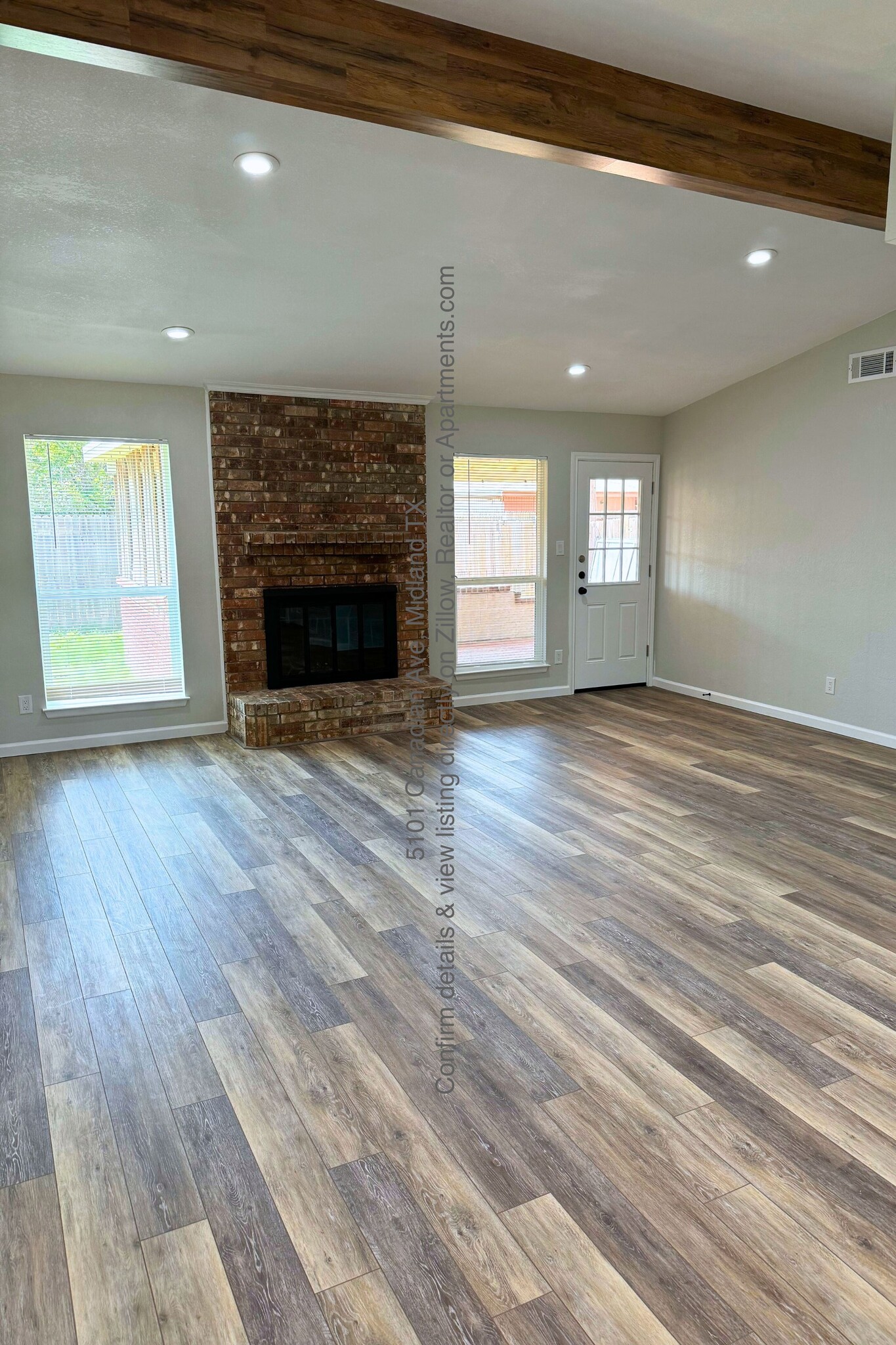 Living Room - 5101 Canadian Ave