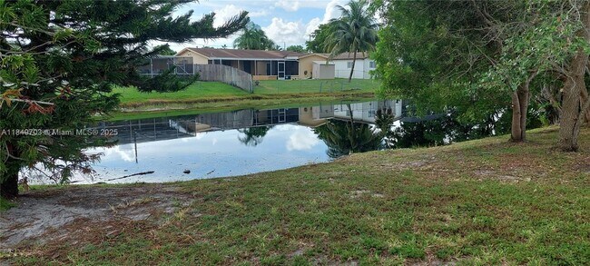 Building Photo - 2190 NW 87th Ln