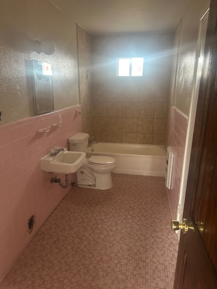 Building Photo - 1375 Old Bethany Rd