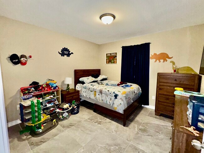 Building Photo - 3011 Bluebell Ct