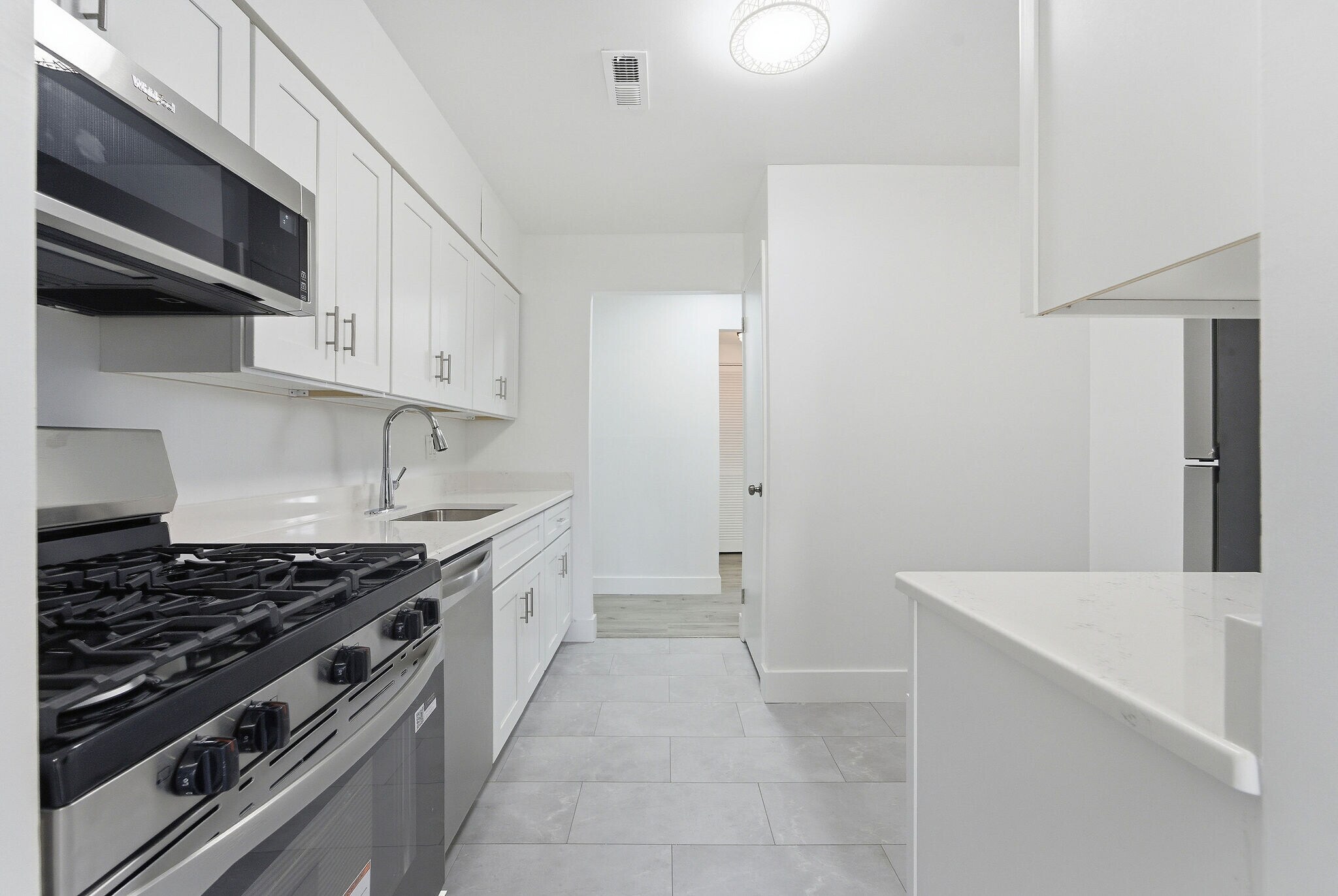 Building Photo - 113 Echelon Rd