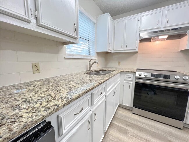 Building Photo - 3709 Rocky Hollow Trail