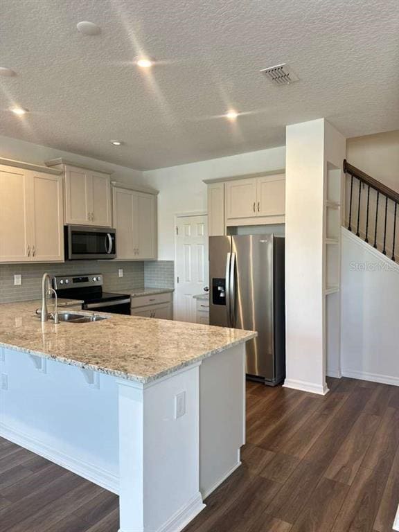Building Photo - 9031 Legado Dr
