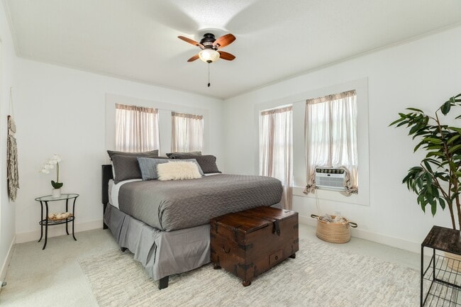 Building Photo - 4417 Avenue R