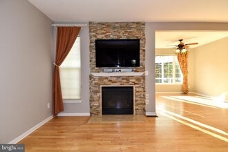 Building Photo - 43265 Morven Square