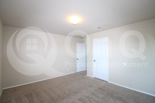 Building Photo - 1115 Quartz Trl