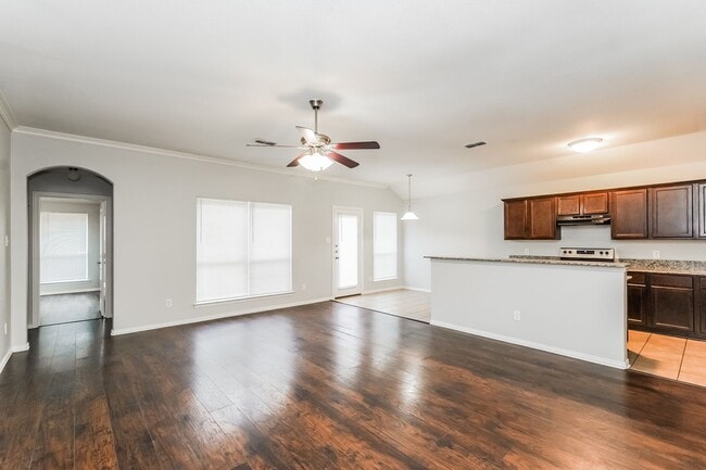 Building Photo - Newly Renovated Single Family Home | 4 BR/2BA | Oversized yard