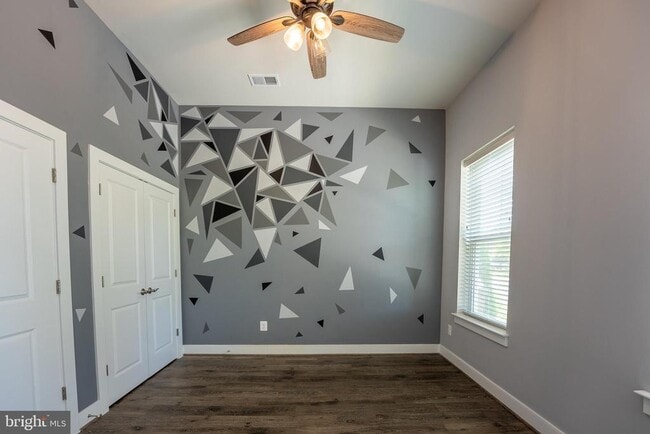 Building Photo - 6069 Dreher Ct