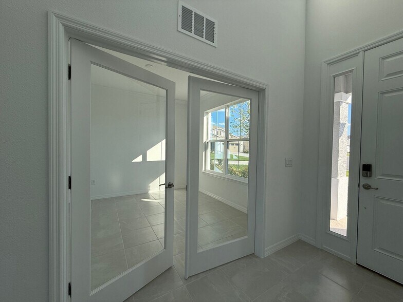 Building Photo - 7381 SW 57th Pl